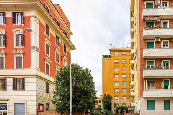 appartamento in vendita a Roma in zona Della Vittoria