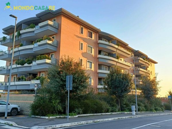 appartamento in vendita a Roma in zona Sette Bagni