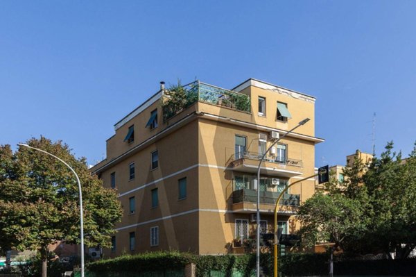 appartamento in vendita a Roma in zona Gianicolense
