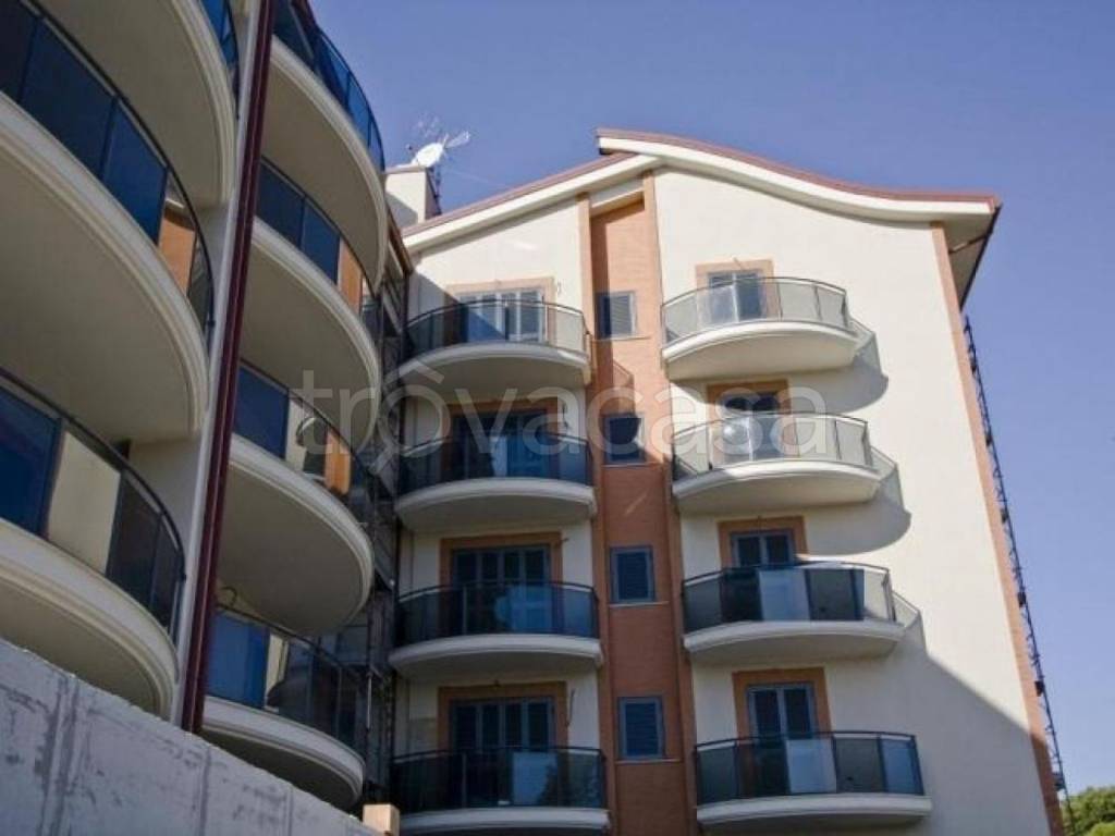 appartamento in vendita a Roma in zona Casal Palocco