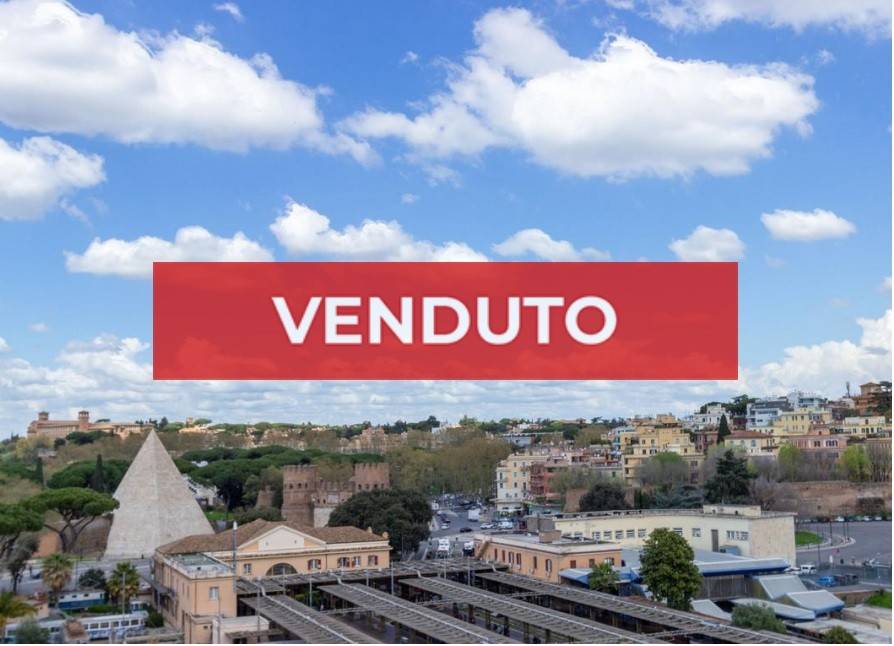 appartamento in vendita a Roma in zona Ostiense