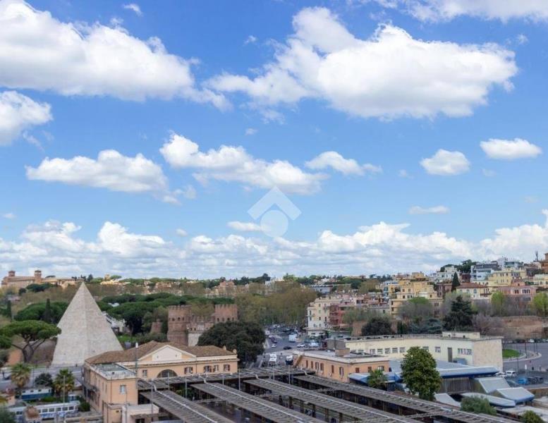 appartamento in vendita a Roma in zona Dragona/Bagnoletto