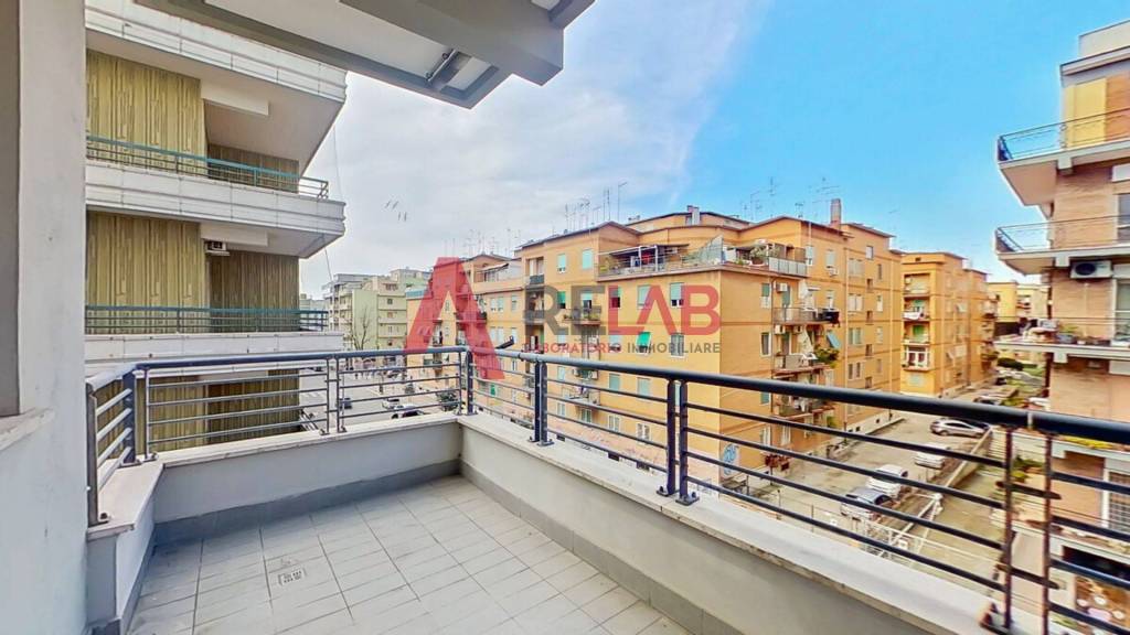 appartamento in vendita a Roma in zona Ostia