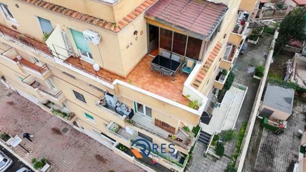 appartamento in vendita a Roma in zona Ostia