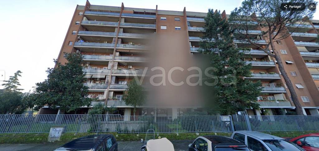 appartamento in vendita a Roma in zona Cinecittà