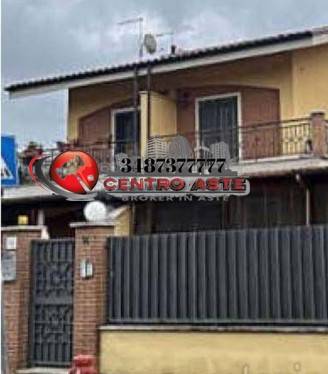 casa indipendente in vendita a Roma in zona Infernetto