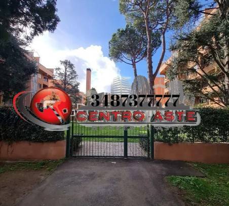 appartamento in vendita a Roma in zona Ardeatino