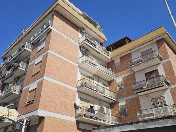 appartamento in vendita a Roma in zona Portuense