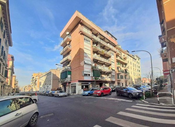 appartamento in vendita a Roma in zona Tuscolano