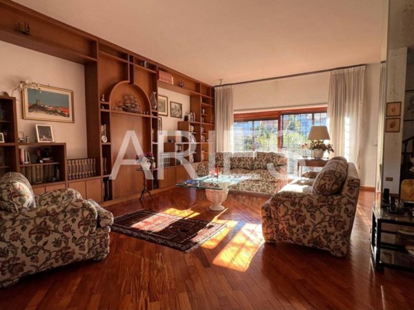 casa indipendente in vendita a Roma in zona Axa