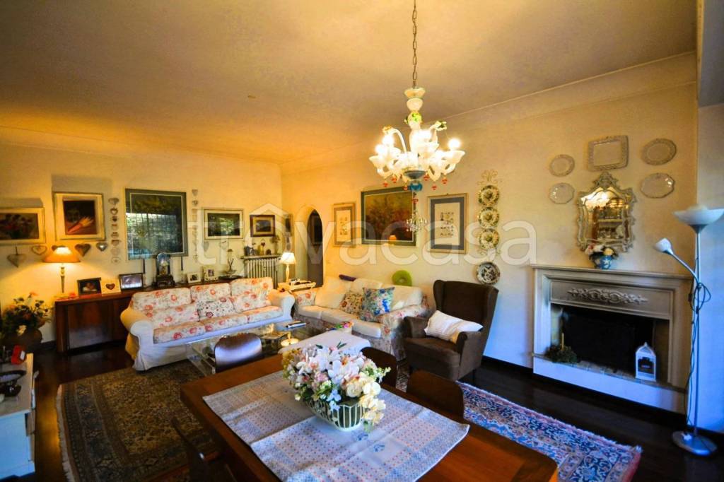 appartamento in vendita a Roma in zona Tor di Quinto