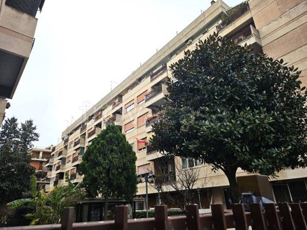appartamento in vendita a Roma in zona Ostia