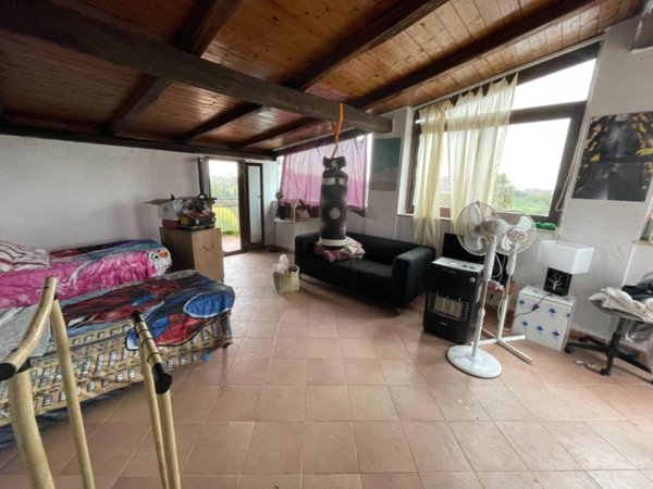 appartamento in vendita a Roma in zona Spallette