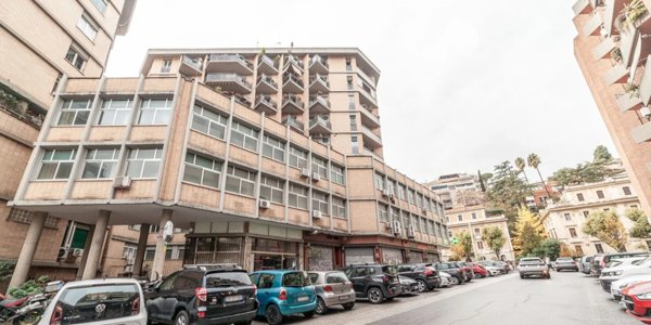 appartamento in vendita a Roma in zona Gianicolense