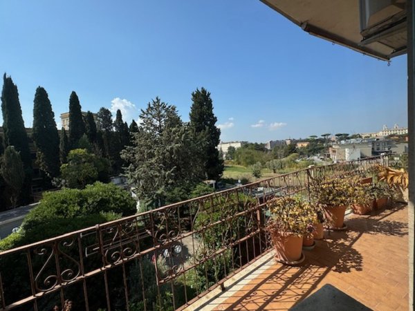 appartamento in vendita a Roma