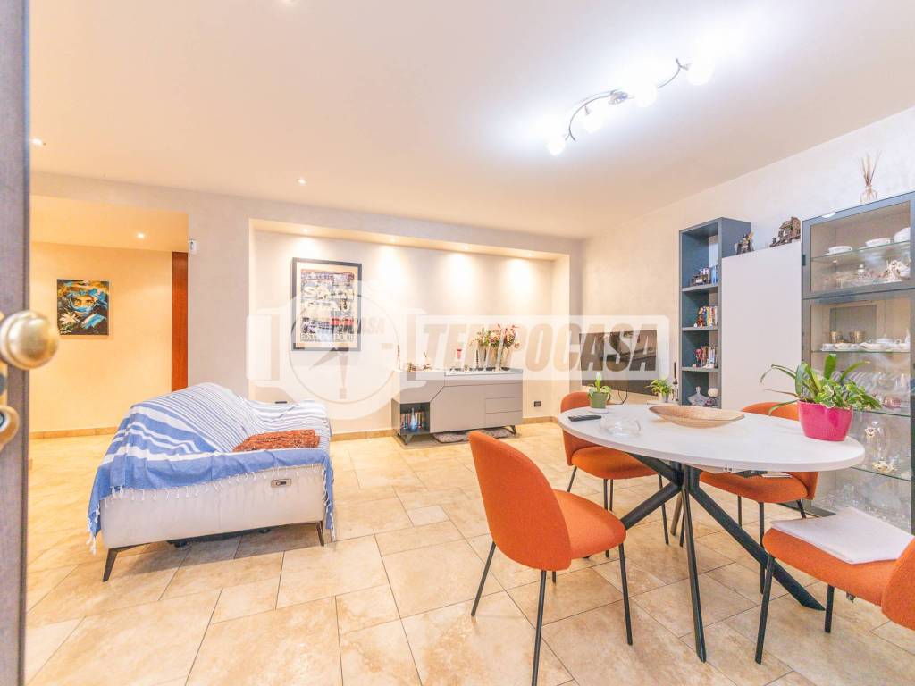 casa indipendente in vendita a Roma in zona Tuscolano