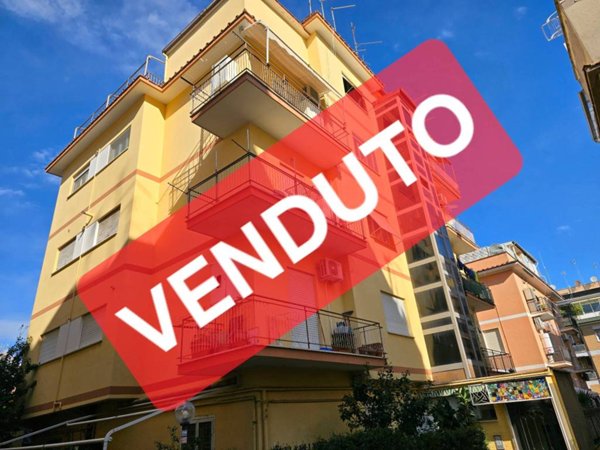 appartamento in vendita a Roma in zona Aurelio