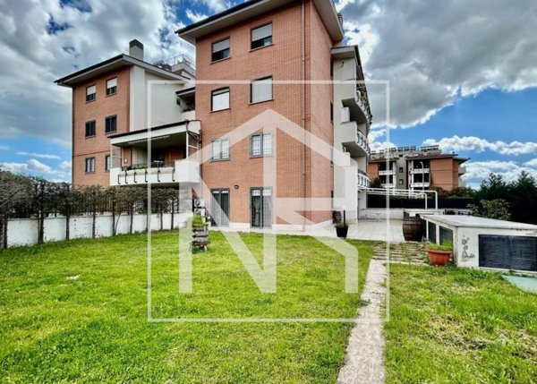 appartamento in vendita a Roma in zona Ponte di Nona