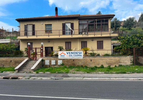 casa indipendente in vendita a Roma in zona Aurelio