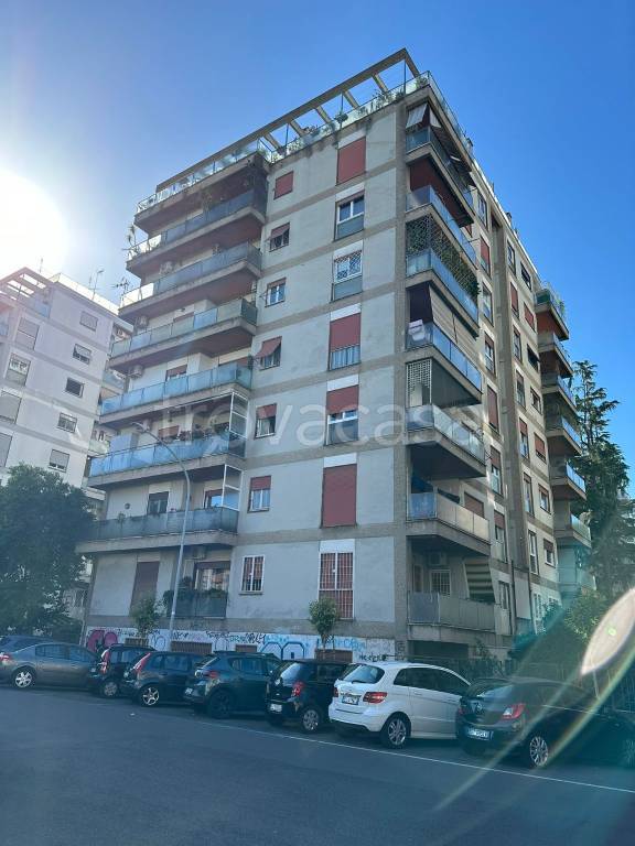 appartamento in vendita a Roma in zona Monte Sacro/Talenti