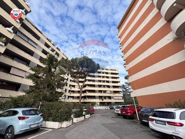 appartamento in vendita a Roma in zona Giuliano Dalmata