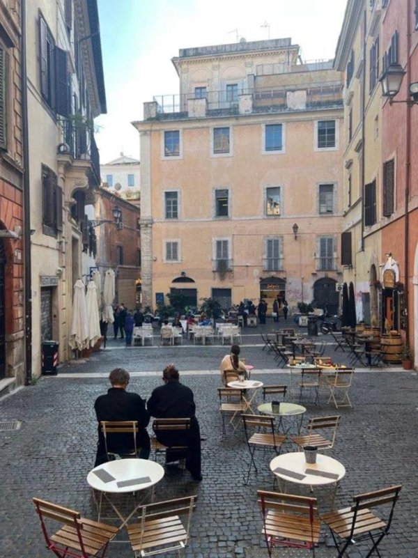 appartamento in vendita a Roma in zona Rione Regola