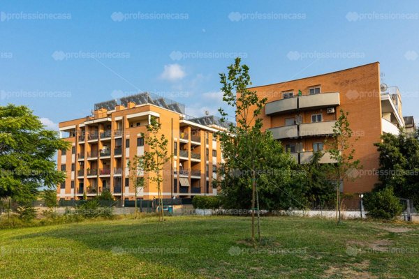 appartamento in vendita a Roma in zona Prenestino-Labicano