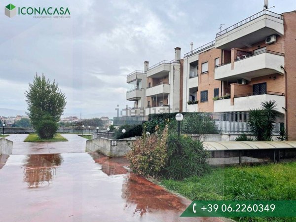 appartamento in vendita a Roma in zona Castelverde