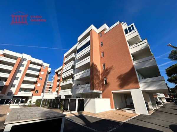 appartamento in vendita a Roma in zona Romanina