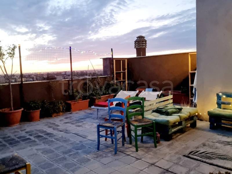 appartamento in vendita a Roma in zona Dragoncello