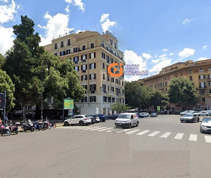 negozio in vendita a Roma in zona Della Vittoria