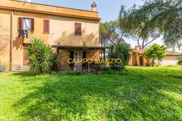 casa indipendente in vendita a Roma in zona Marcigliana