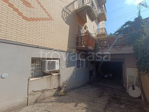 locale commerciale in vendita a Roma in zona Ottavia