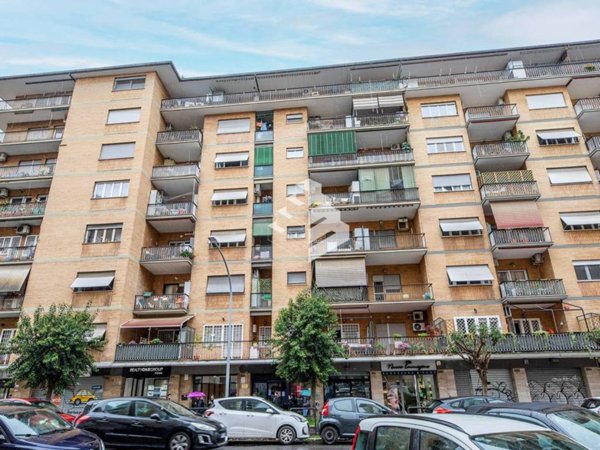 appartamento in vendita a Roma in zona Don Bosco