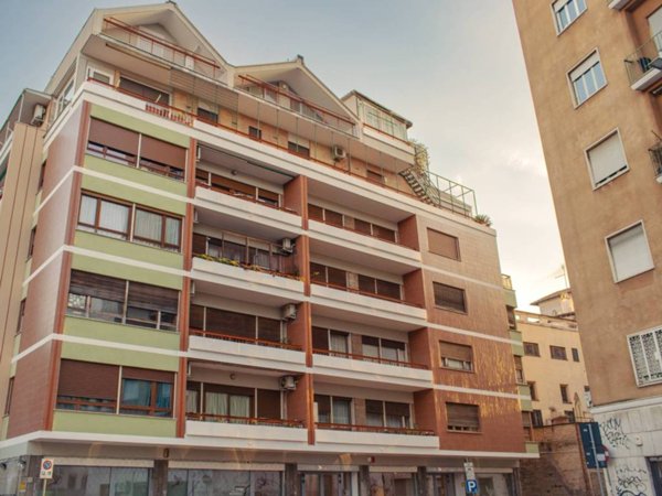 appartamento in vendita a Roma in zona Tuscolano