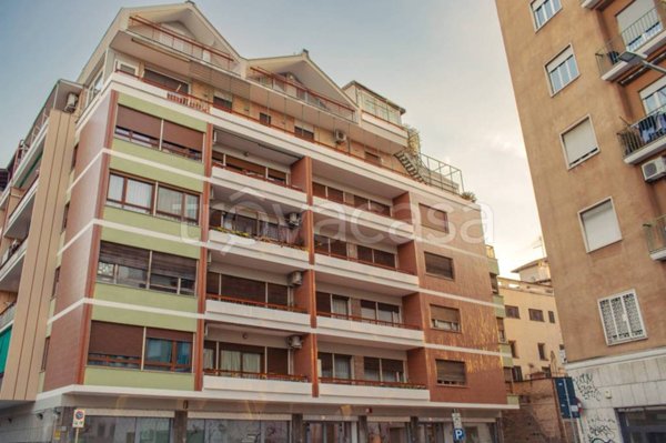appartamento in vendita a Roma in zona Tuscolano