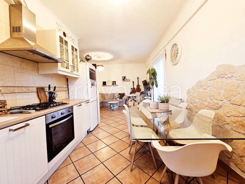 appartamento in vendita a Roma in zona Romanina
