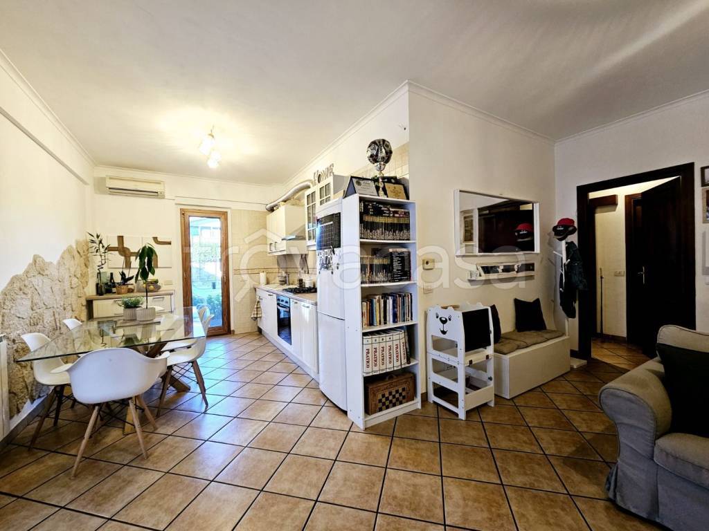 appartamento in vendita a Roma in zona Romanina