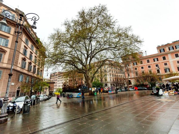 appartamento in vendita a Roma in zona Trastevere
