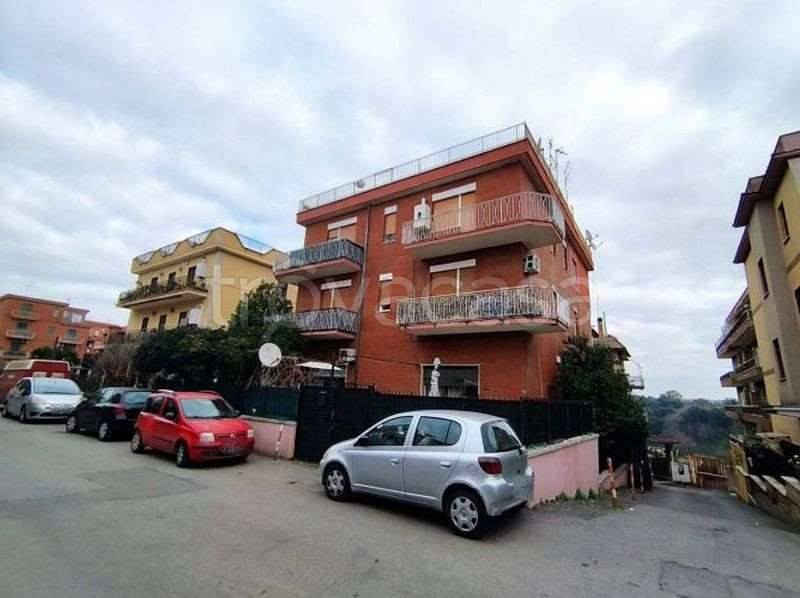 appartamento in vendita a Roma in zona Montespaccato