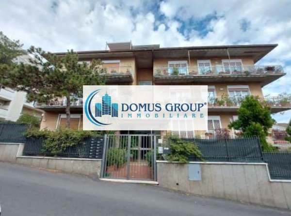 appartamento in vendita a Roma in zona Appio Pignatelli