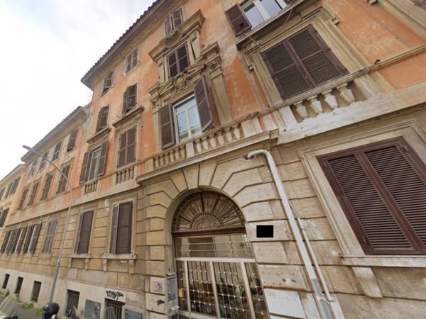 appartamento in vendita a Roma in zona Ostiense