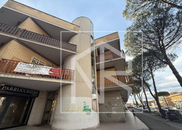 appartamento in vendita a Roma in zona Finocchio