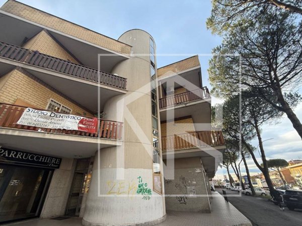 appartamento in vendita a Roma in zona Finocchio