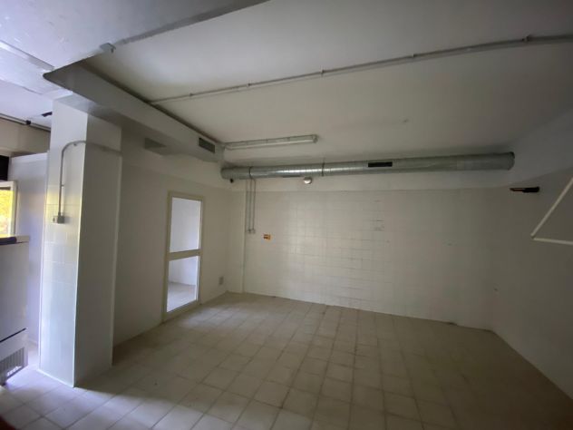 negozio in vendita a Roma in zona Monte Sacro/Talenti