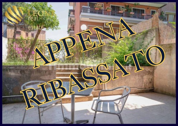 appartamento in vendita a Roma in zona Ardeatino
