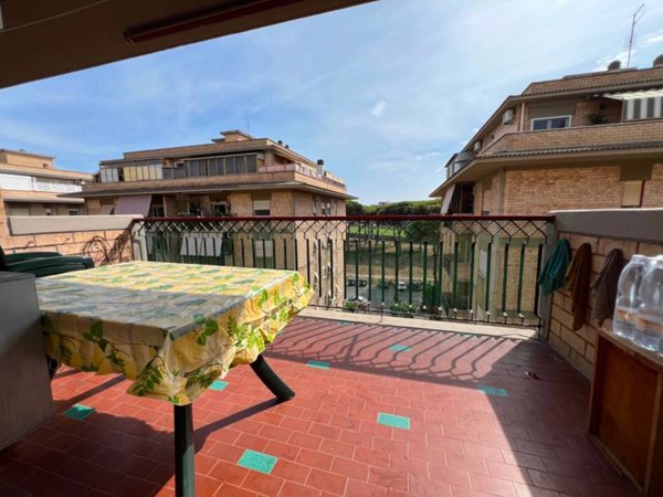 appartamento in vendita a Roma in zona Ostia