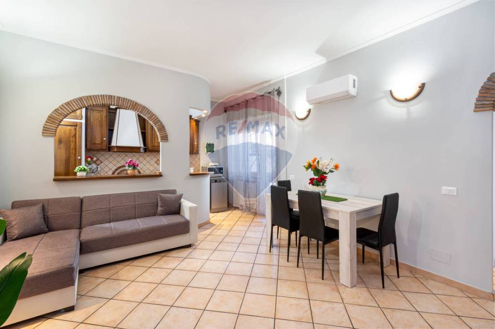 appartamento in vendita a Roma in zona Ostia