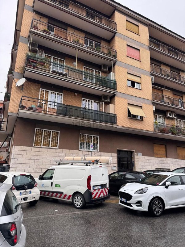 appartamento in vendita a Roma in zona Collatino