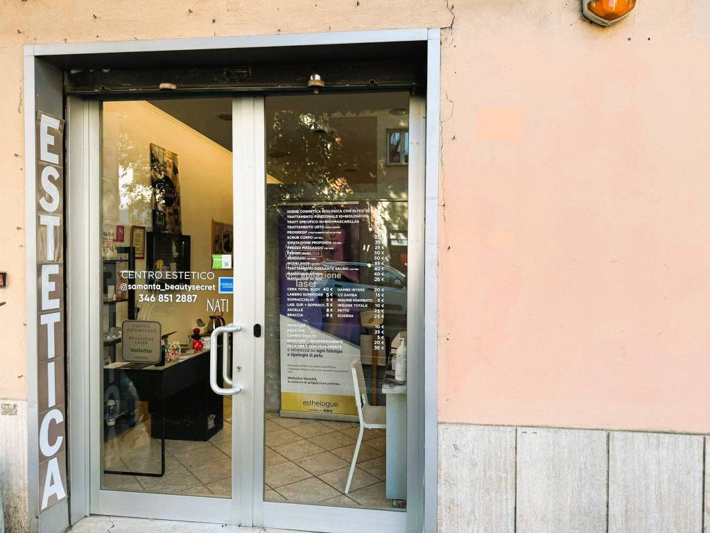 negozio in vendita a Roma in zona Vitinia
